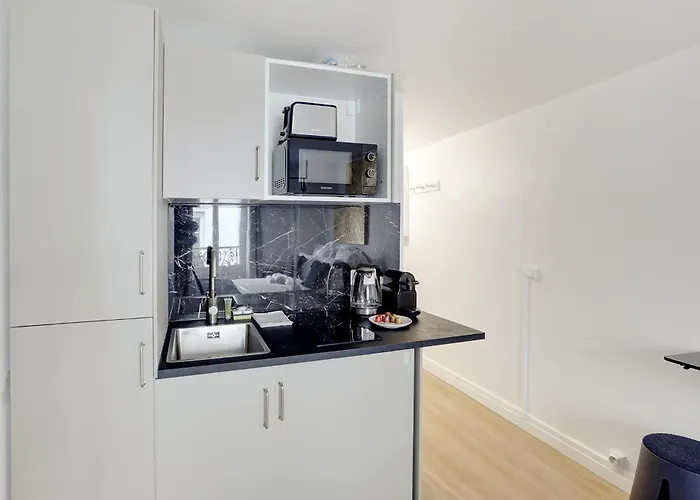 Bright Close To Bastille *