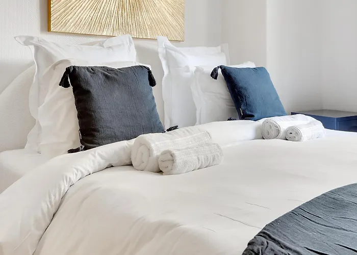 Apartamento Bright Close To Bastille Paris